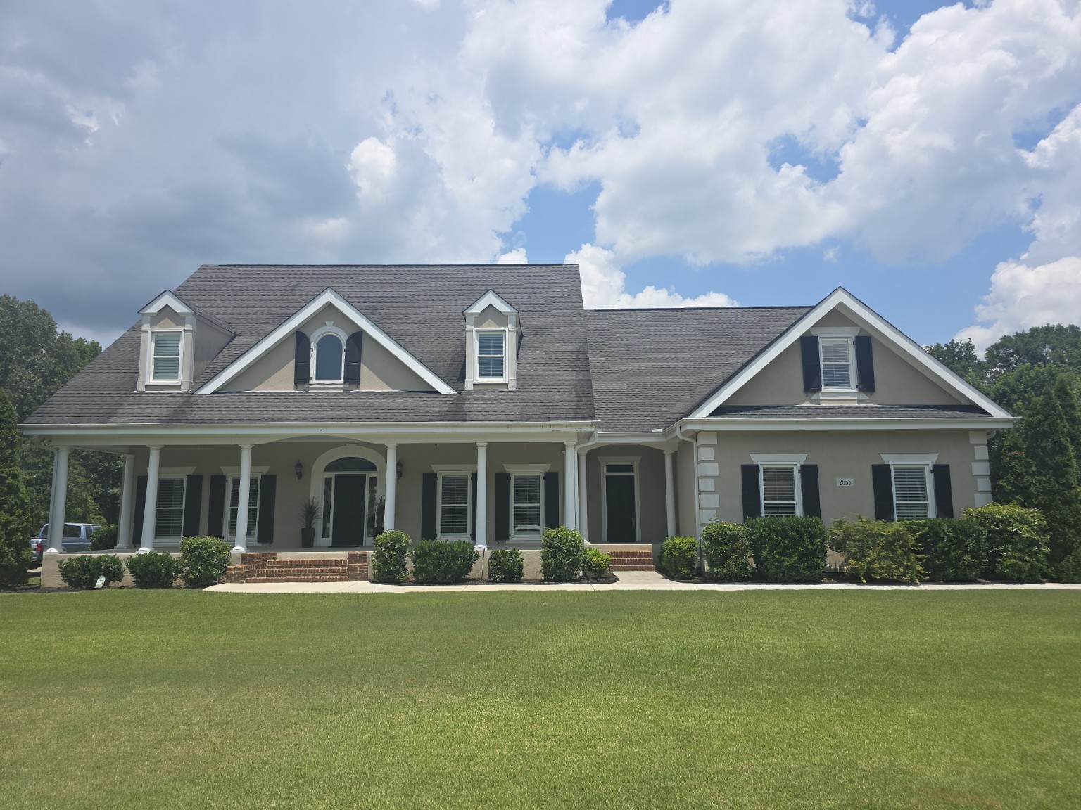 Weathered roof before replacement